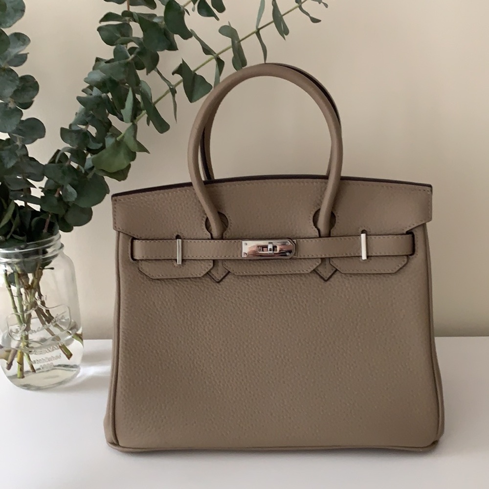 🤍🤎Taupe Tote 🤍🤎